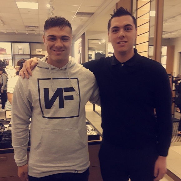 Meet your Posher, Connie - Picture 7 of 8